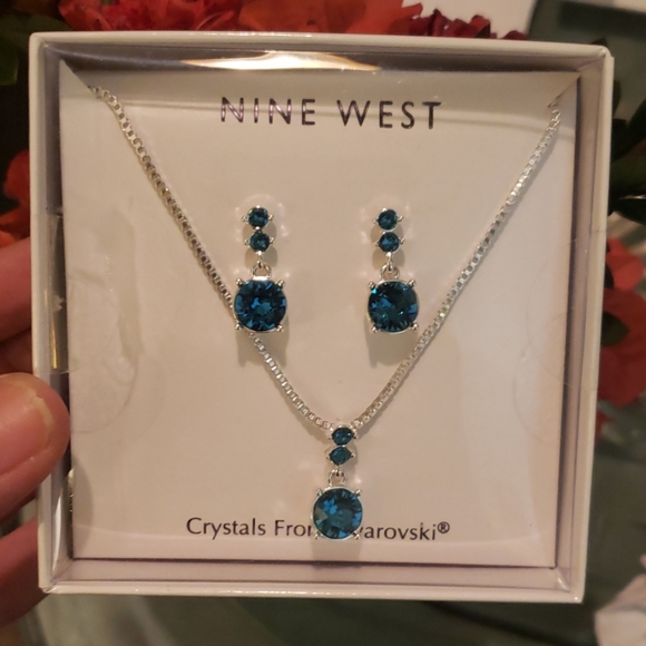 Nib Nine West Swarovski Tanzanite Necklace Earring